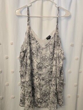 Torrid Sophie Black/white  Floral Print Spaghetti Strap Cami Size 3x